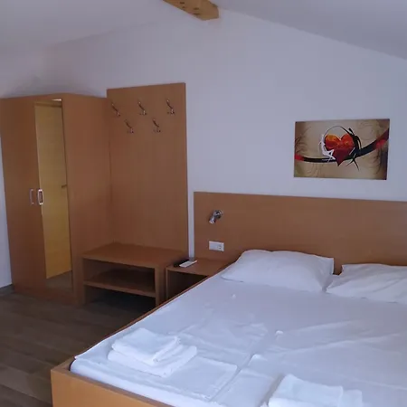 格尔吉克住宿加早餐旅馆 Novigrad Istria