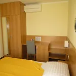 Guest house Bed & Breakfast Grgic 3*